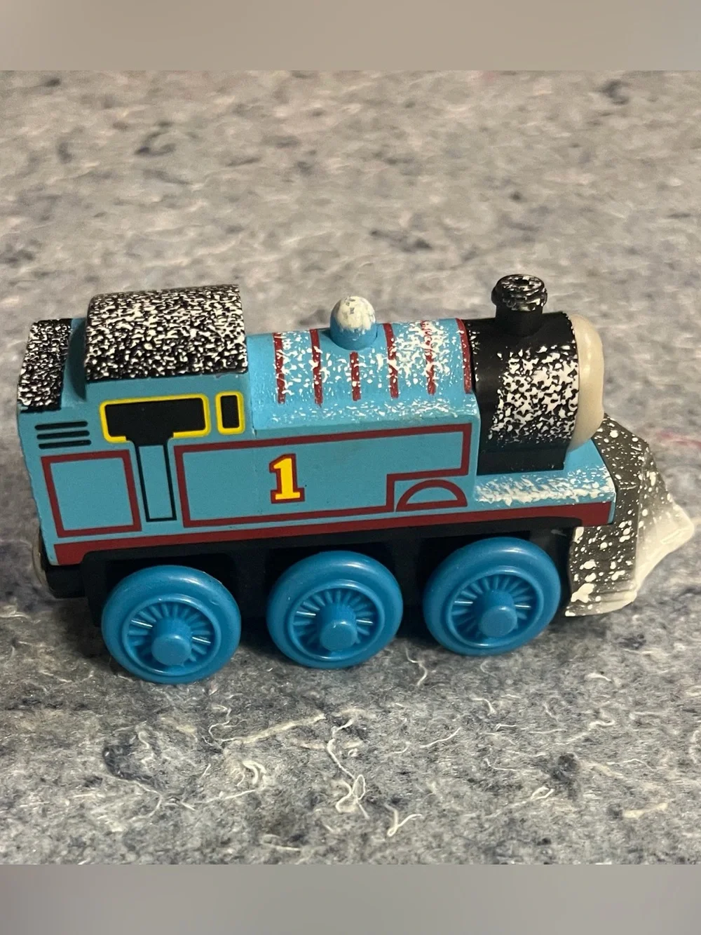 Thomas & Friends Blue Engine with Snowy Plow)